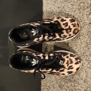 Adidas Torsion SZ 4 Lepeord Print Shoes